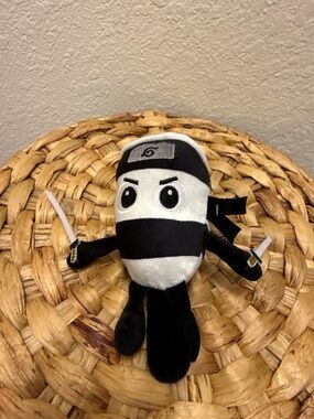 NWOT - Assassino Cappuccino Ninja Plush Toy  snap on bracelet